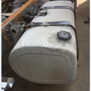 Zbiornik paliwa Volvo mega z łapami 130x65x55 20452160