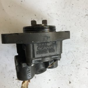 Pompa paliwa Scania 4 1422449